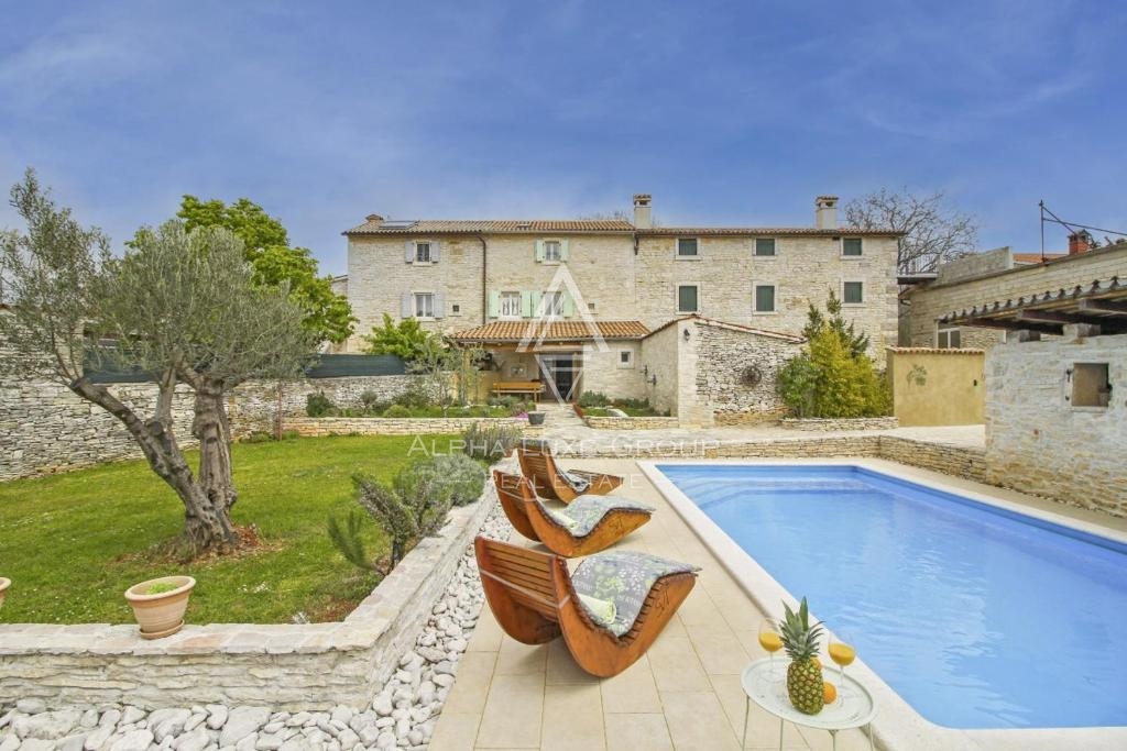 Svetvinčenat, Istria – Autentica casa in pietra con piscina