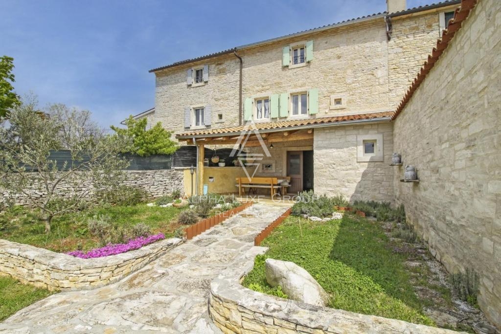 Svetvinčenat, Istria – Autentica casa in pietra con piscina