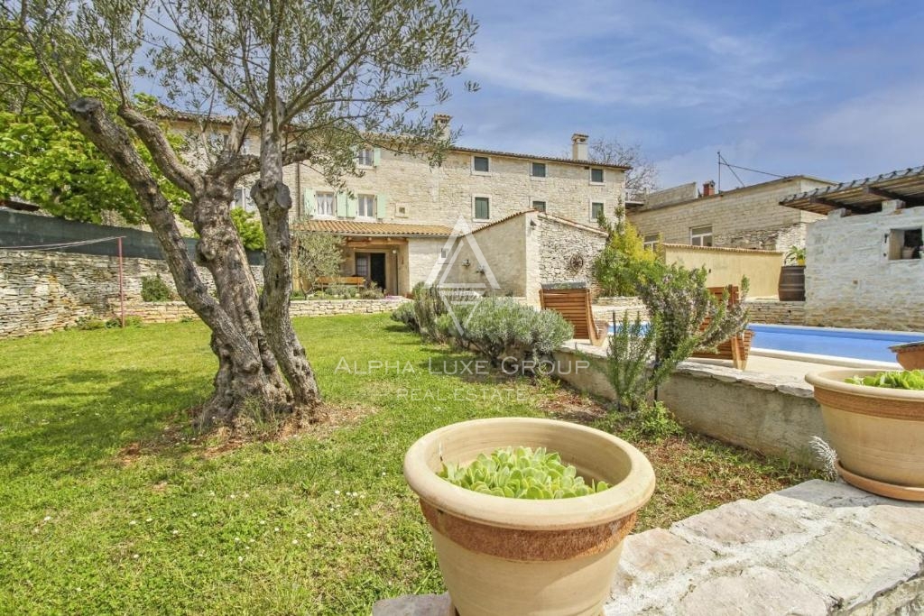 Svetvinčenat, Istria – Autentica casa in pietra con piscina