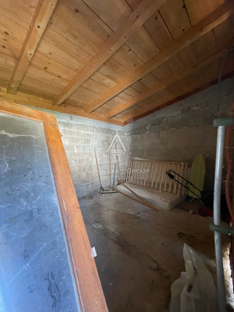Tar, Istria – Casa in pietra con due appartamenti e giardino