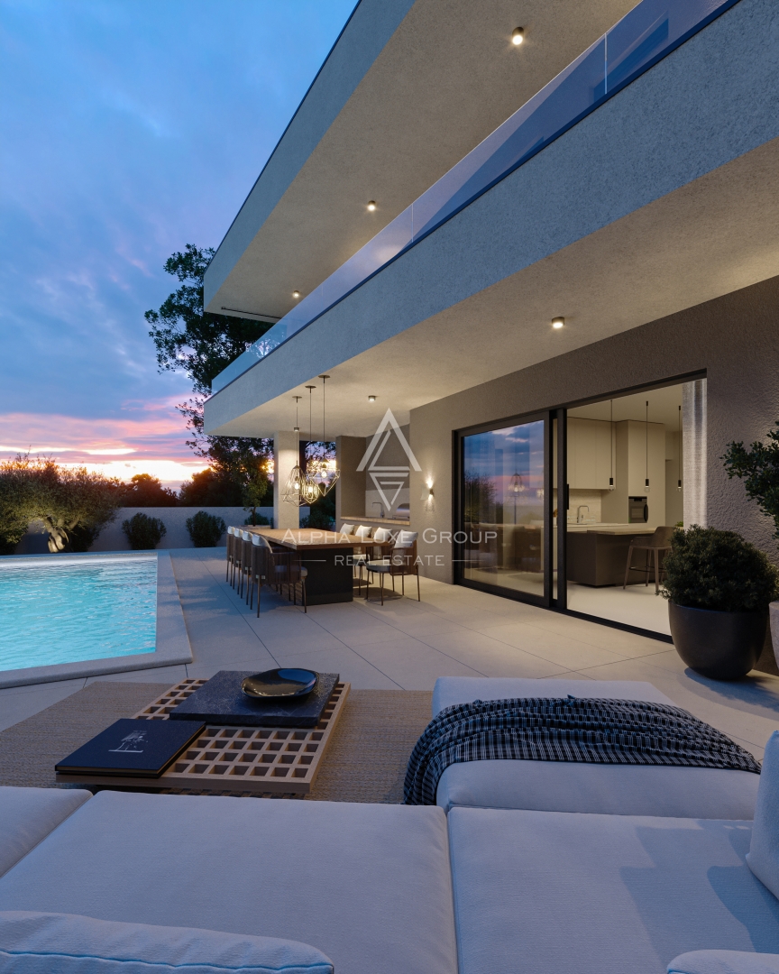 Rovinj, Istria – Villa elegante con piscina e garage vicino