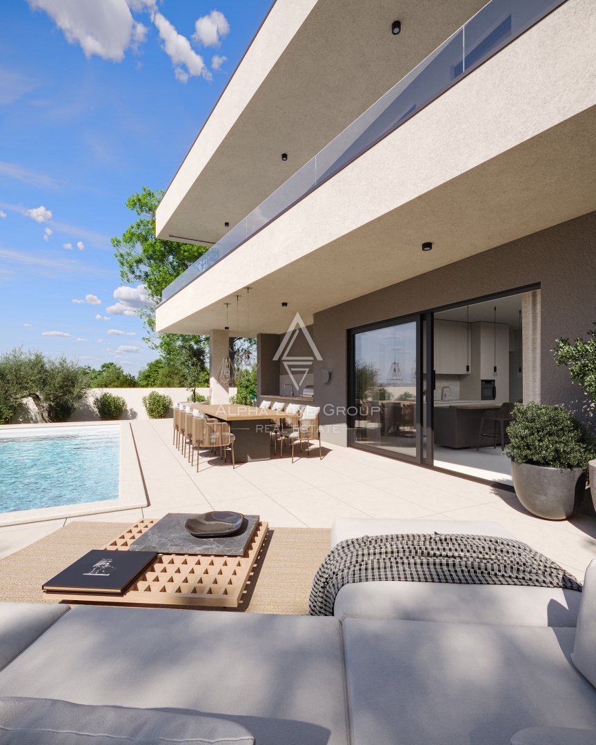Rovinj, Istria – Villa elegante con piscina e garage vicino