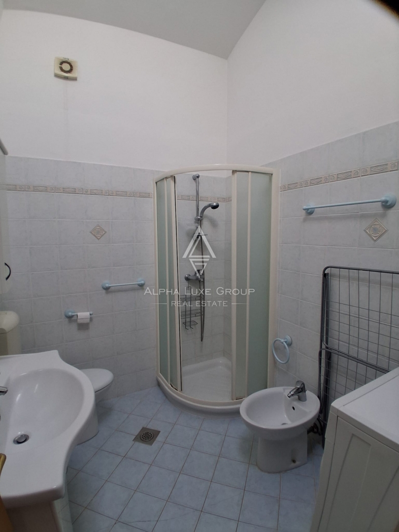 Poreč, Istria: Appartamento su due livelli con terrazza