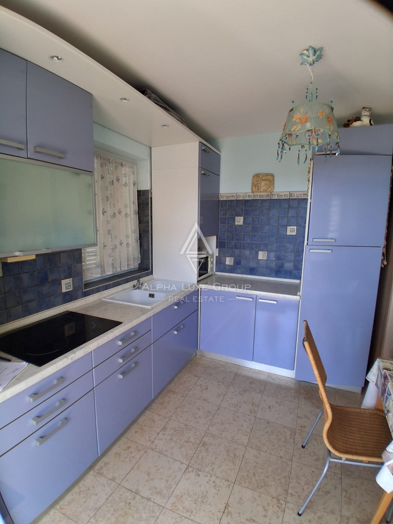 Poreč, Istria: Appartamento su due livelli con terrazza