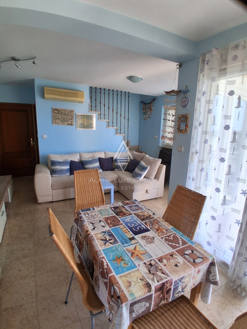 Poreč, Istria: Appartamento su due livelli con terrazza