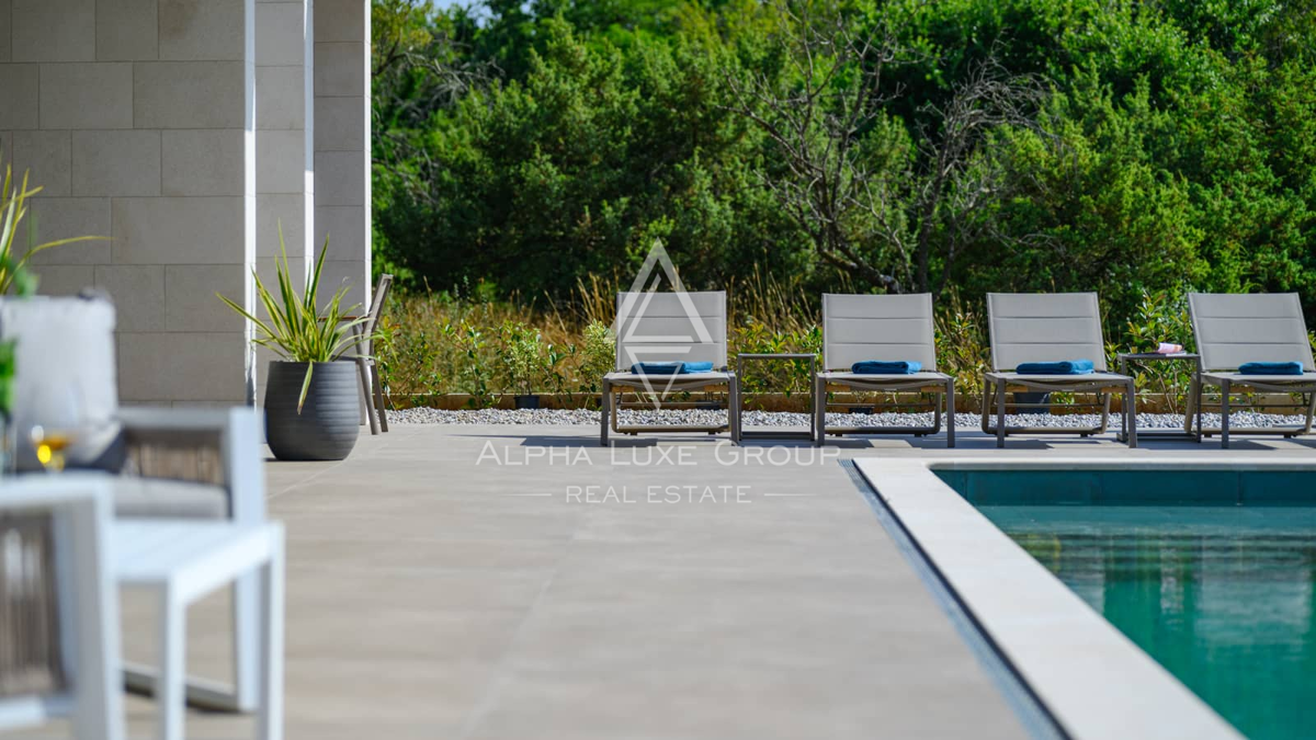 Istria, Krnica: Villa moderna con panorama mare