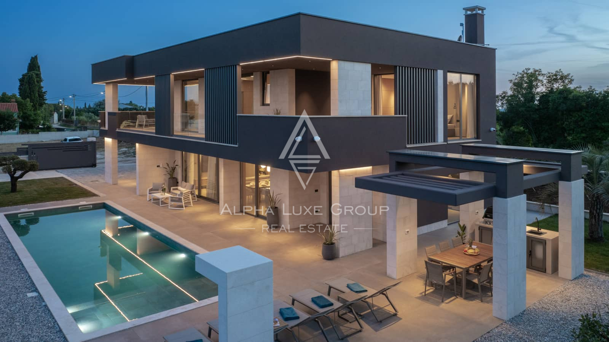 Istria, Krnica: Villa moderna con panorama mare