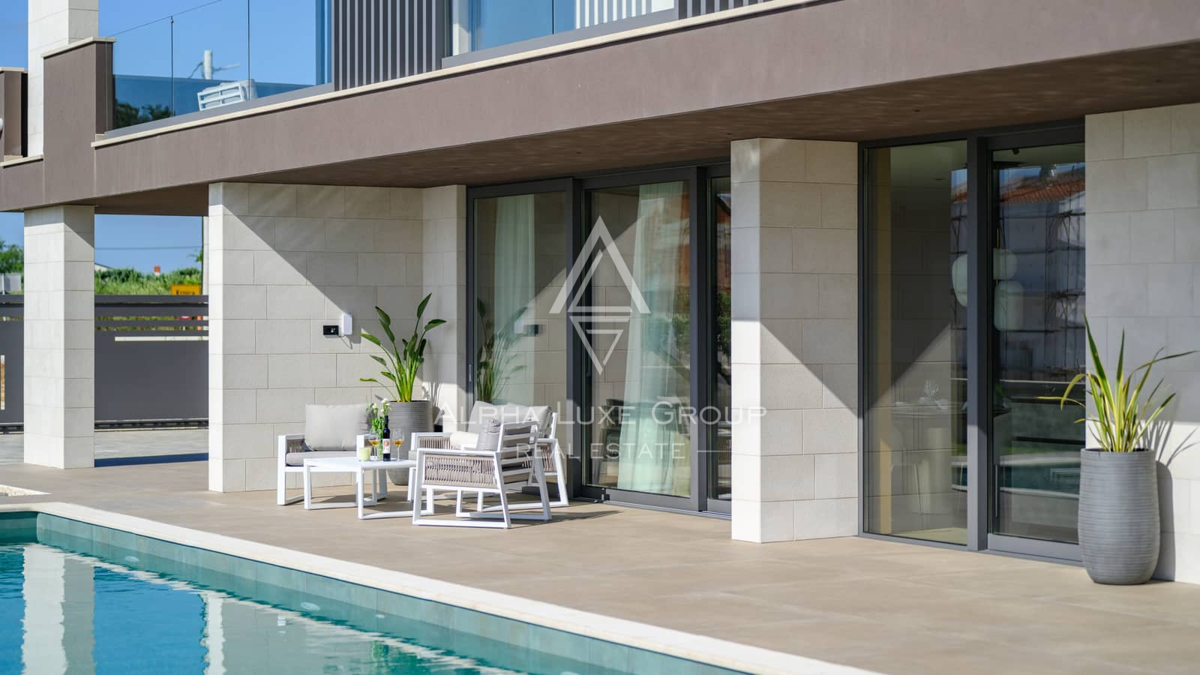 Istria, Krnica: Villa moderna con panorama mare