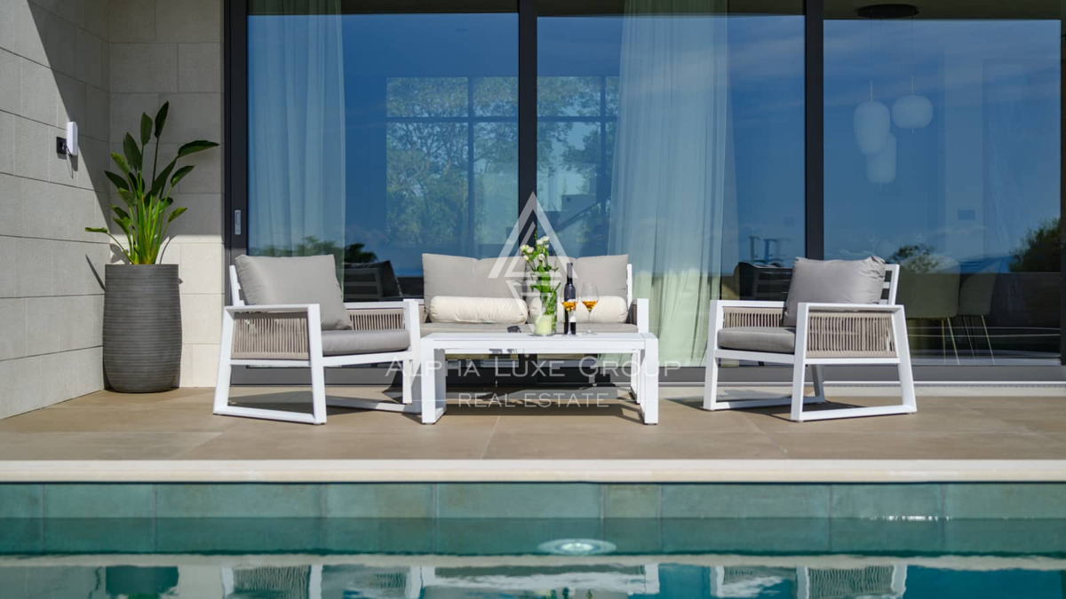 Istria, Krnica: Villa moderna con panorama mare