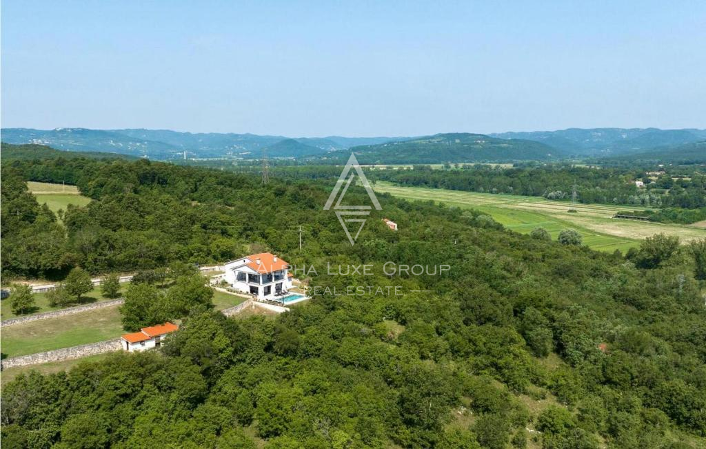 Istria, Labin: Villa con piscina ai margini del borgo