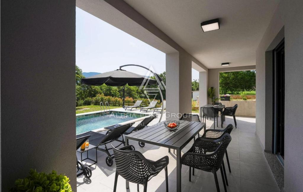 Istria, Labin: Villa con piscina ai margini del borgo