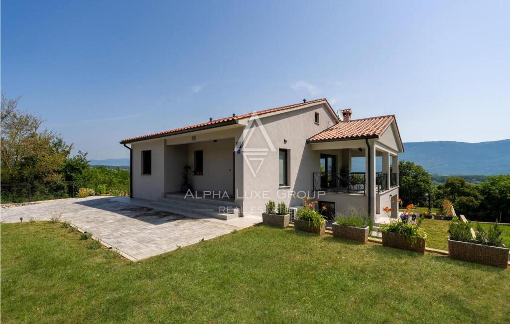 Istria, Labin: Villa con piscina ai margini del borgo
