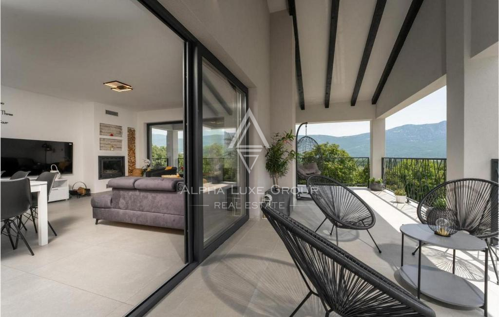 Istria, Labin: Villa con piscina ai margini del borgo