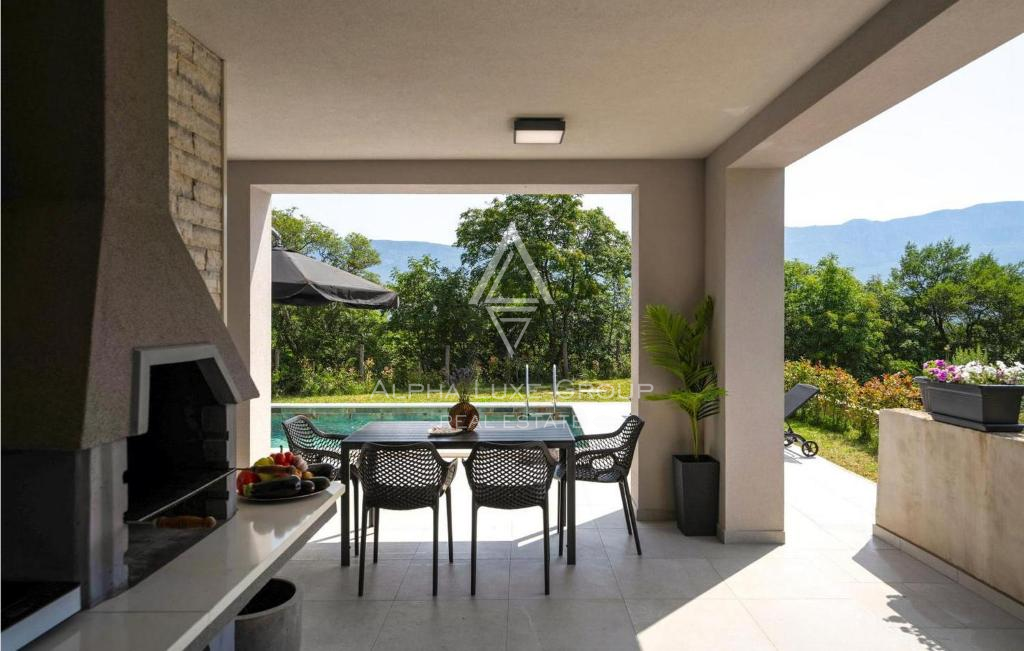 Istria, Labin: Villa con piscina ai margini del borgo