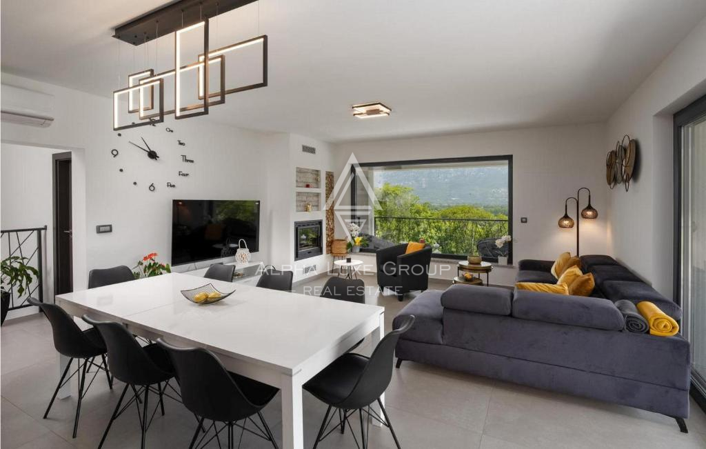 Istria, Labin: Villa con piscina ai margini del borgo