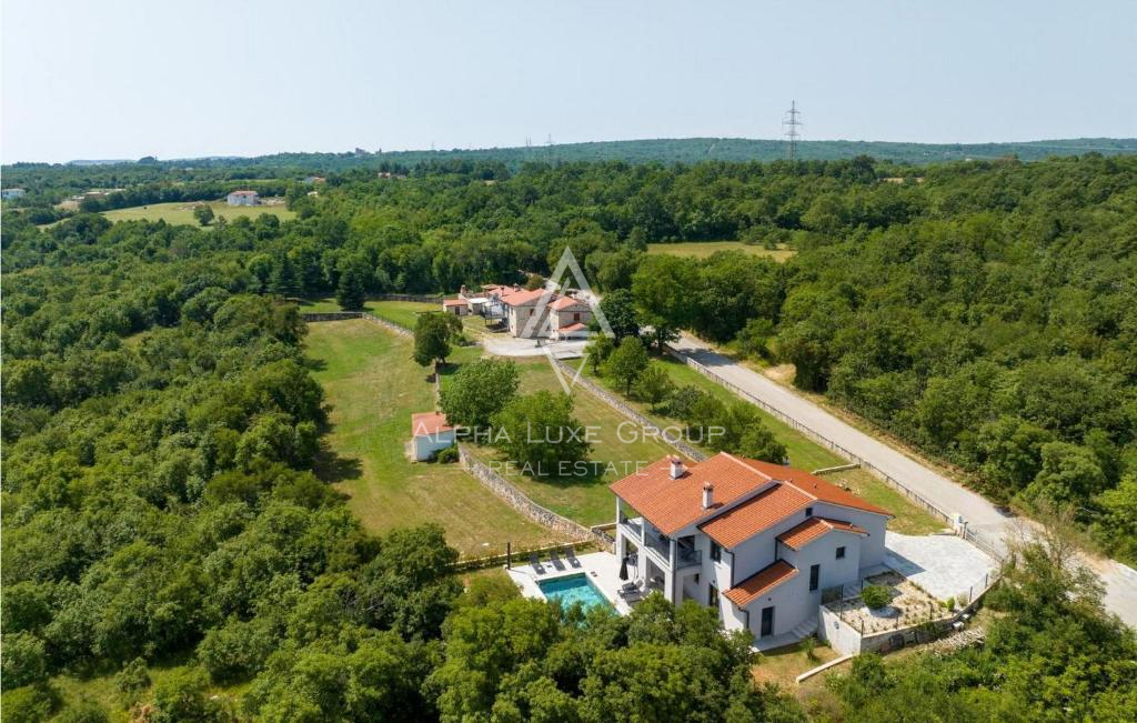 Istria, Labin: Villa con piscina ai margini del borgo