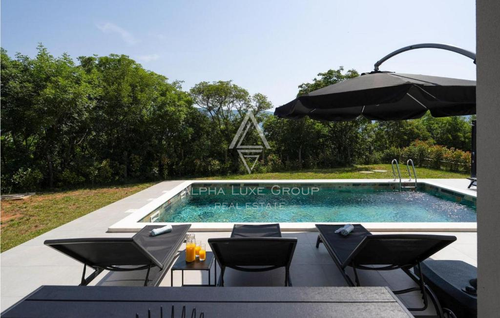 Istria, Labin: Villa con piscina ai margini del borgo