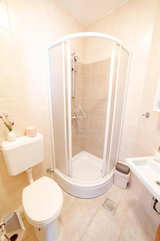 Istria, Višnjan: Incantevole casa rustica con piscina