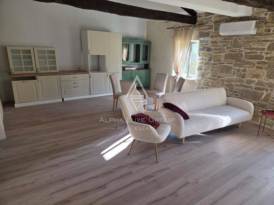 Istria, Sovinjak – casa in pietra ristrutturata, cortile