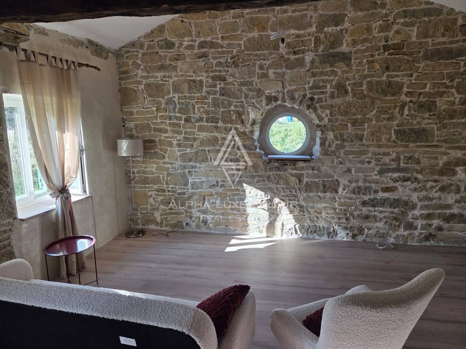 Istria, Sovinjak – casa in pietra ristrutturata, cortile