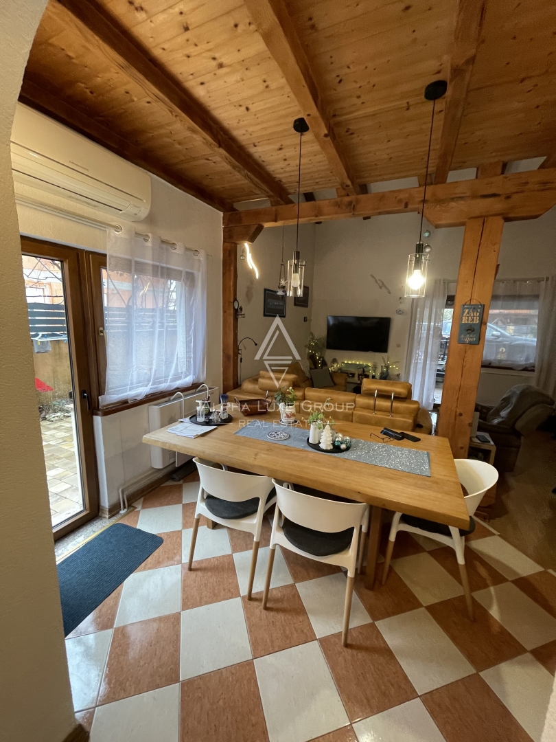 Istria, Poreč: Casa efficiente con soppalco