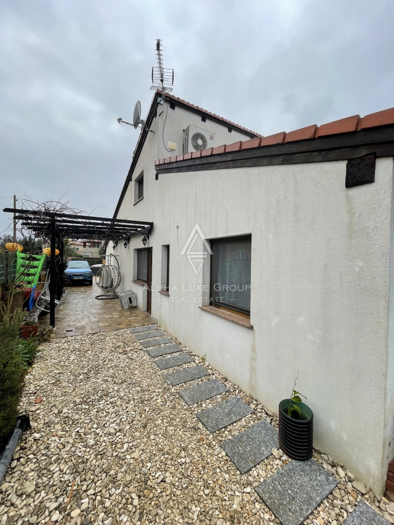 Istria, Poreč: Casa efficiente con soppalco