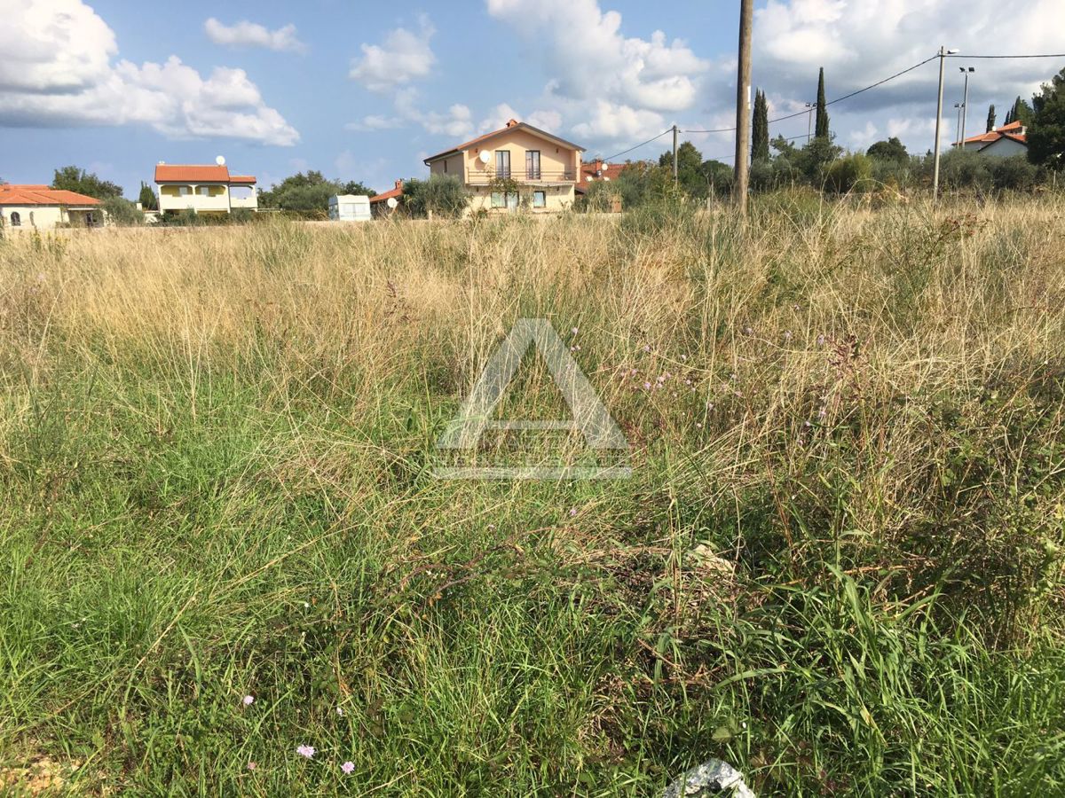 Terreno Kaštel, Buje, 2.033m2
