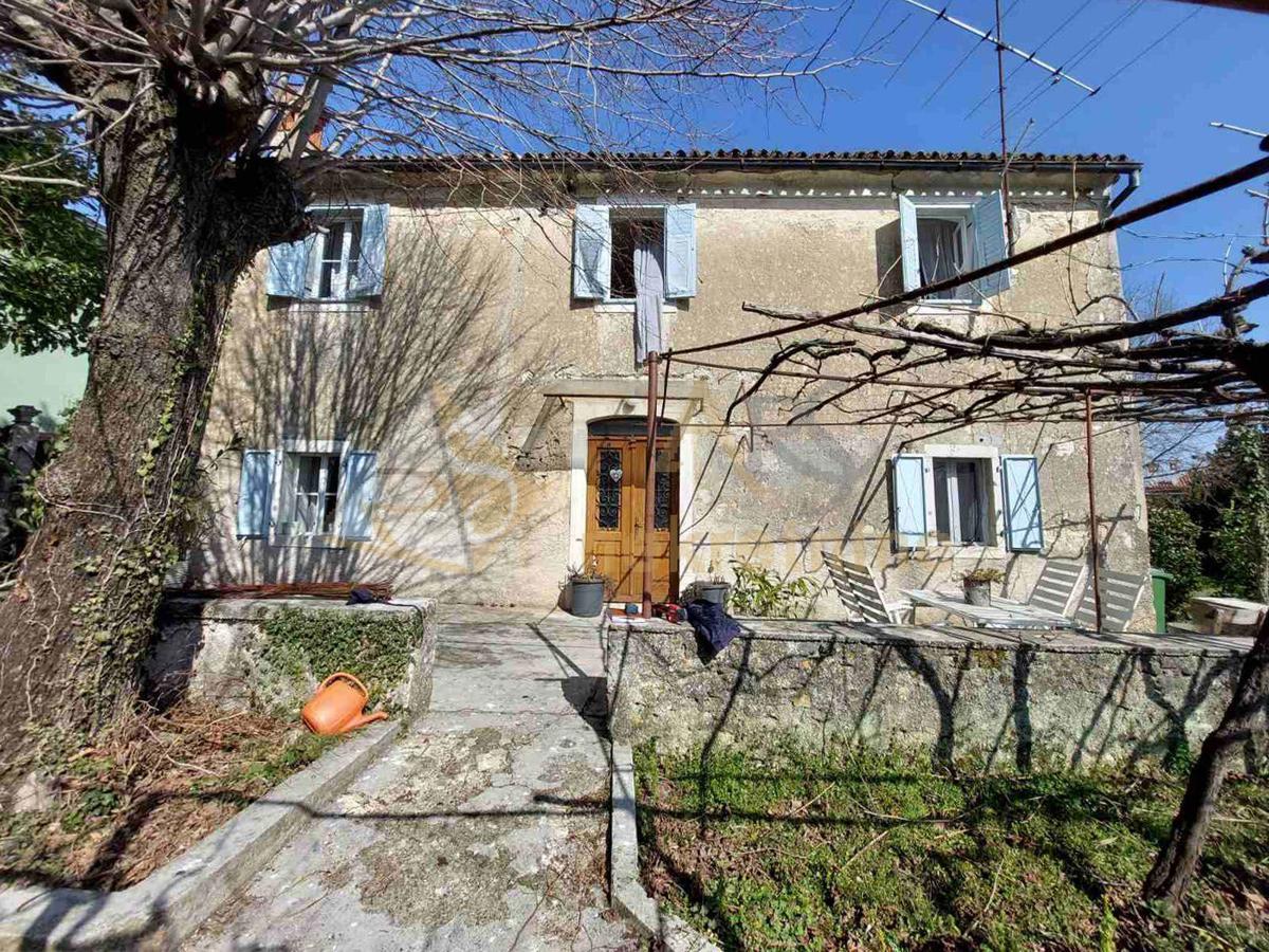 STONE HOUSE WITH BEAUTIFUL GARDEN