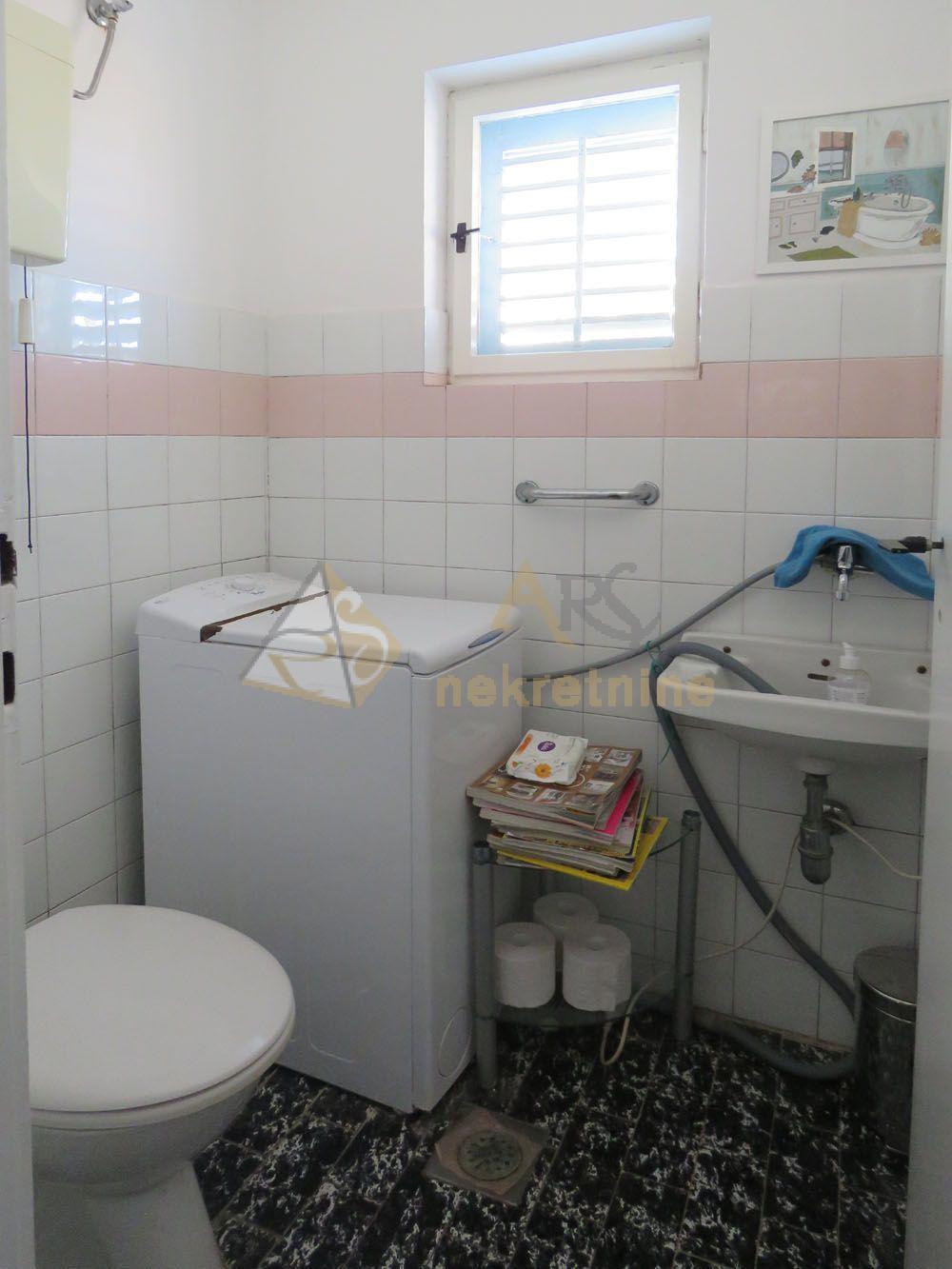 STONE HOUSE WITH BEAUTIFUL GARDEN