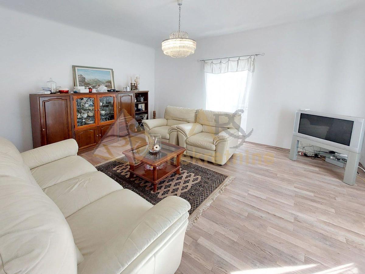 STONE HOUSE WITH BEAUTIFUL GARDEN