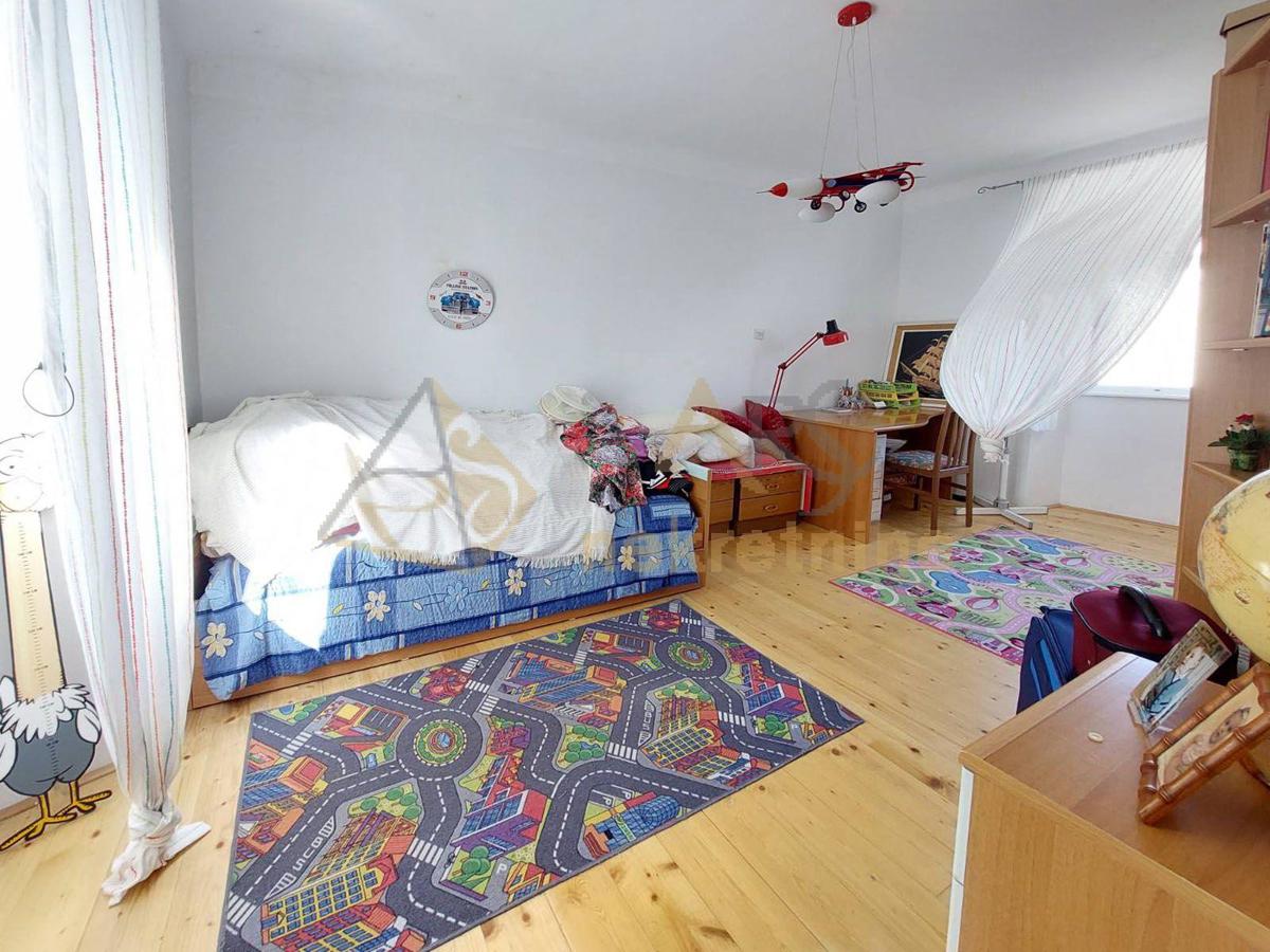 STONE HOUSE WITH BEAUTIFUL GARDEN