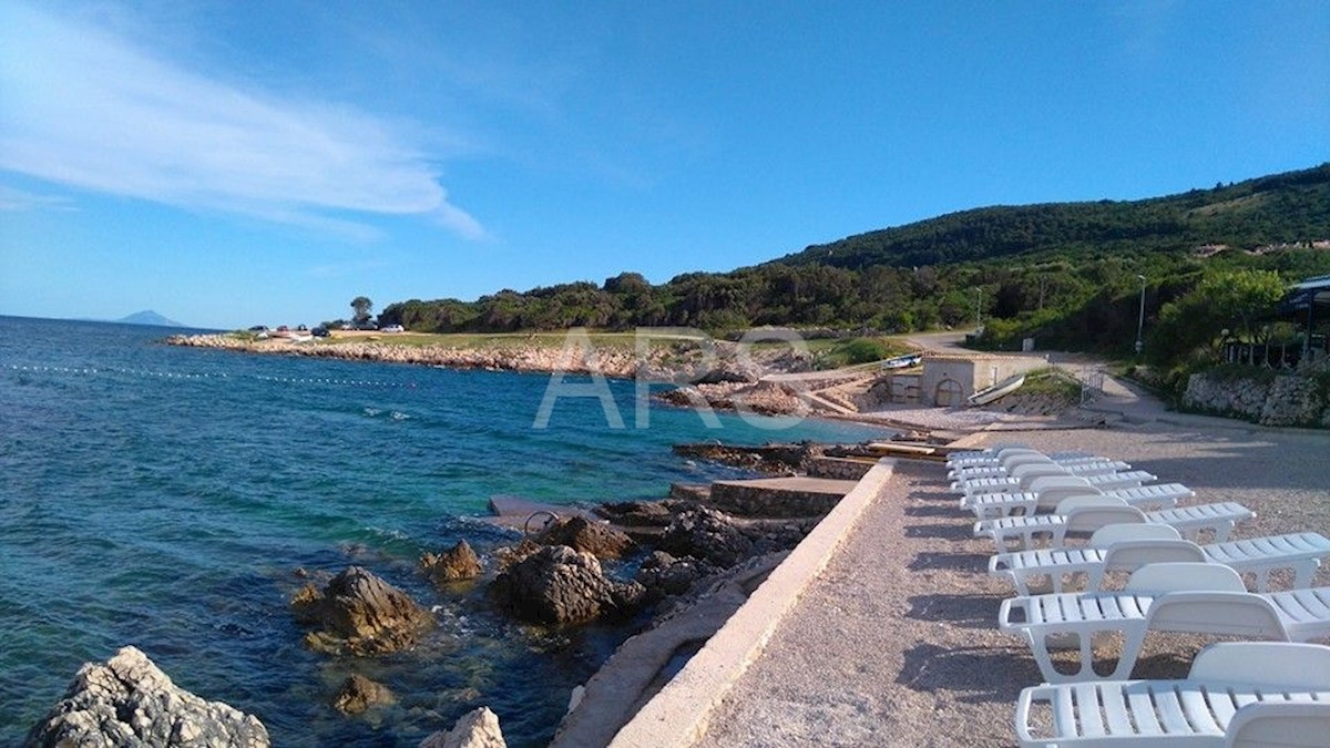 HOUSE NEAR THE SEA WITH A BEAUTIFUL OPEN VIEW