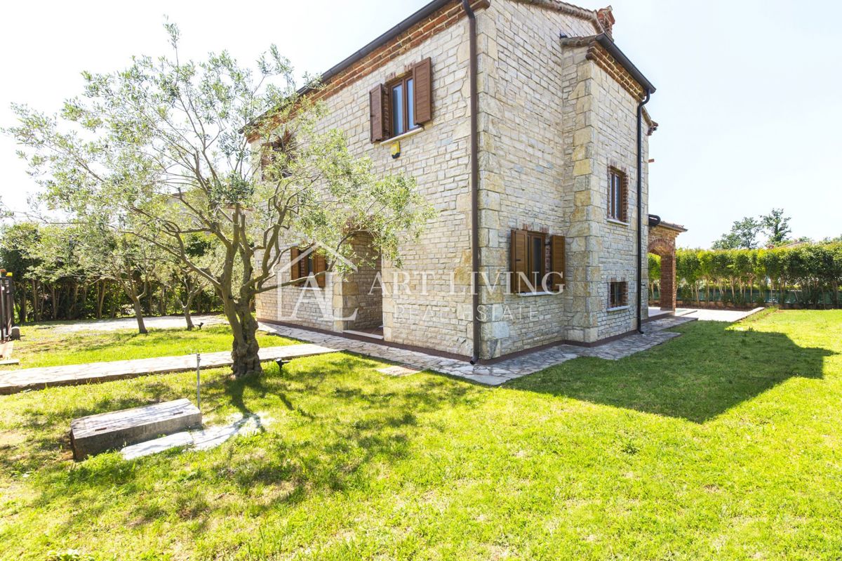 Istria, Dignano - dintorni, Villa in pietra con piscina nel dell'Istria centrale