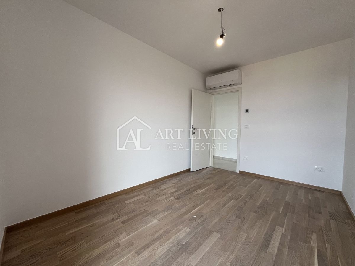 Umago, trosobni stan, 109 m2, con una posizione bella e attraente