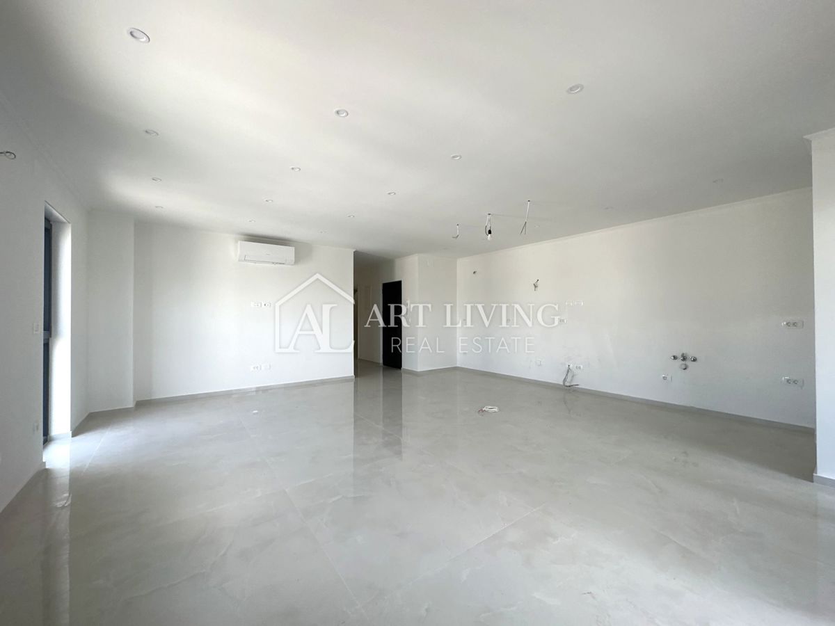 Umago, trosobni stan, 109 m2, con una posizione bella e attraente