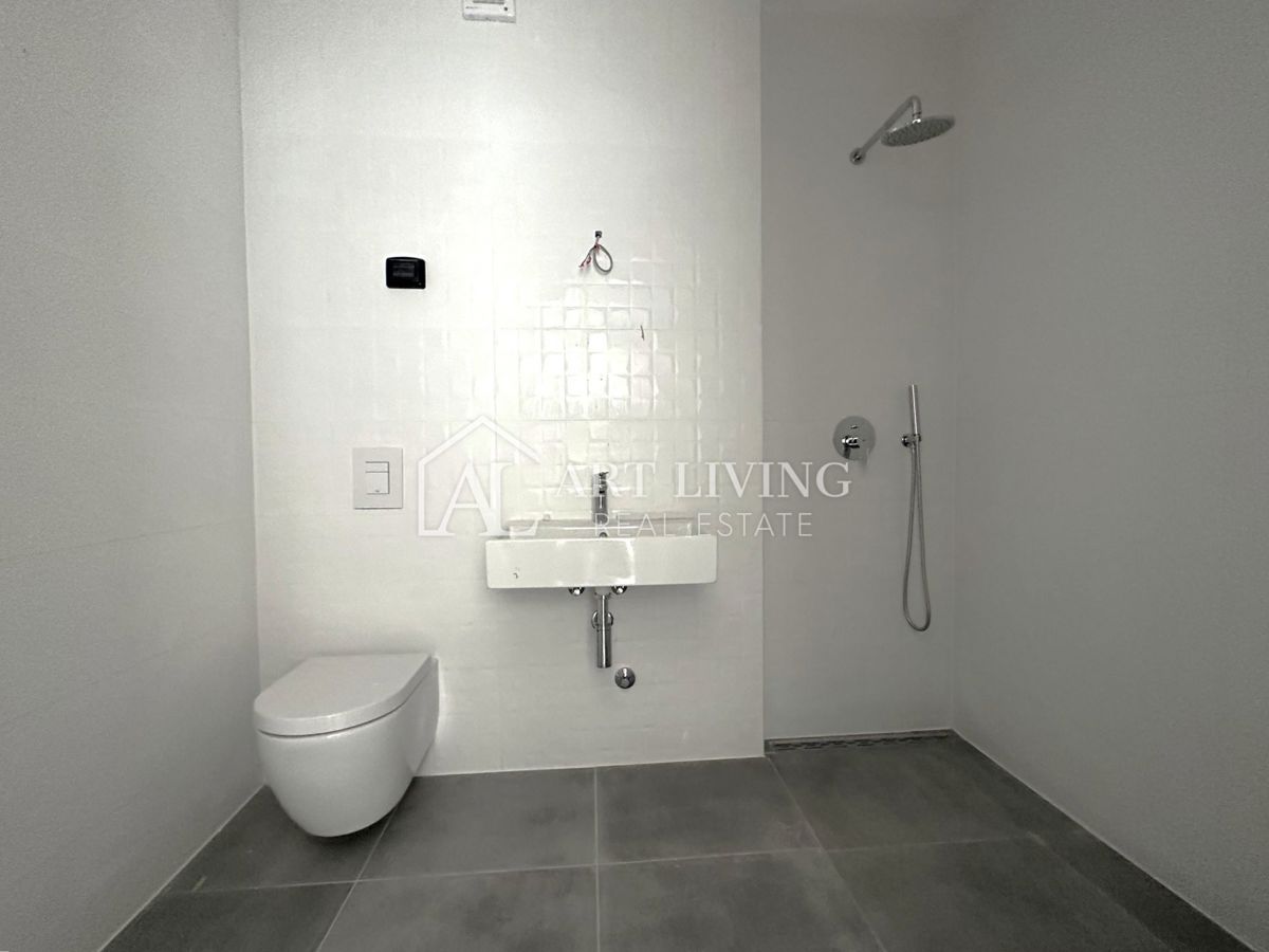 Istria, Umago - moderno appartamento con due camere da letto al 3° piano - OCCASIONE