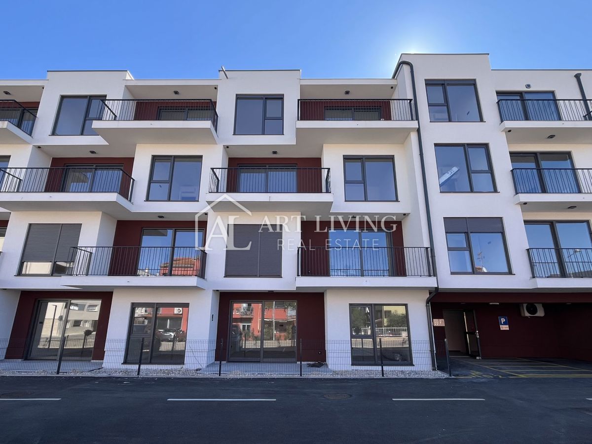 Istria, Umago - moderno appartamento con due camere da letto al 3° piano - OCCASIONE