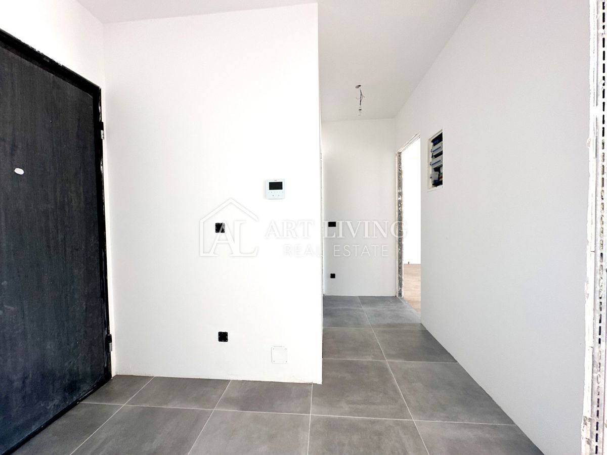 Istria, Umago - moderno appartamento con due camere da letto al 3° piano - OCCASIONE