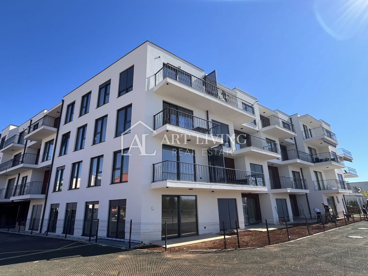 Istria, Umago - moderno appartamento con due camere da letto al 3° piano - OCCASIONE