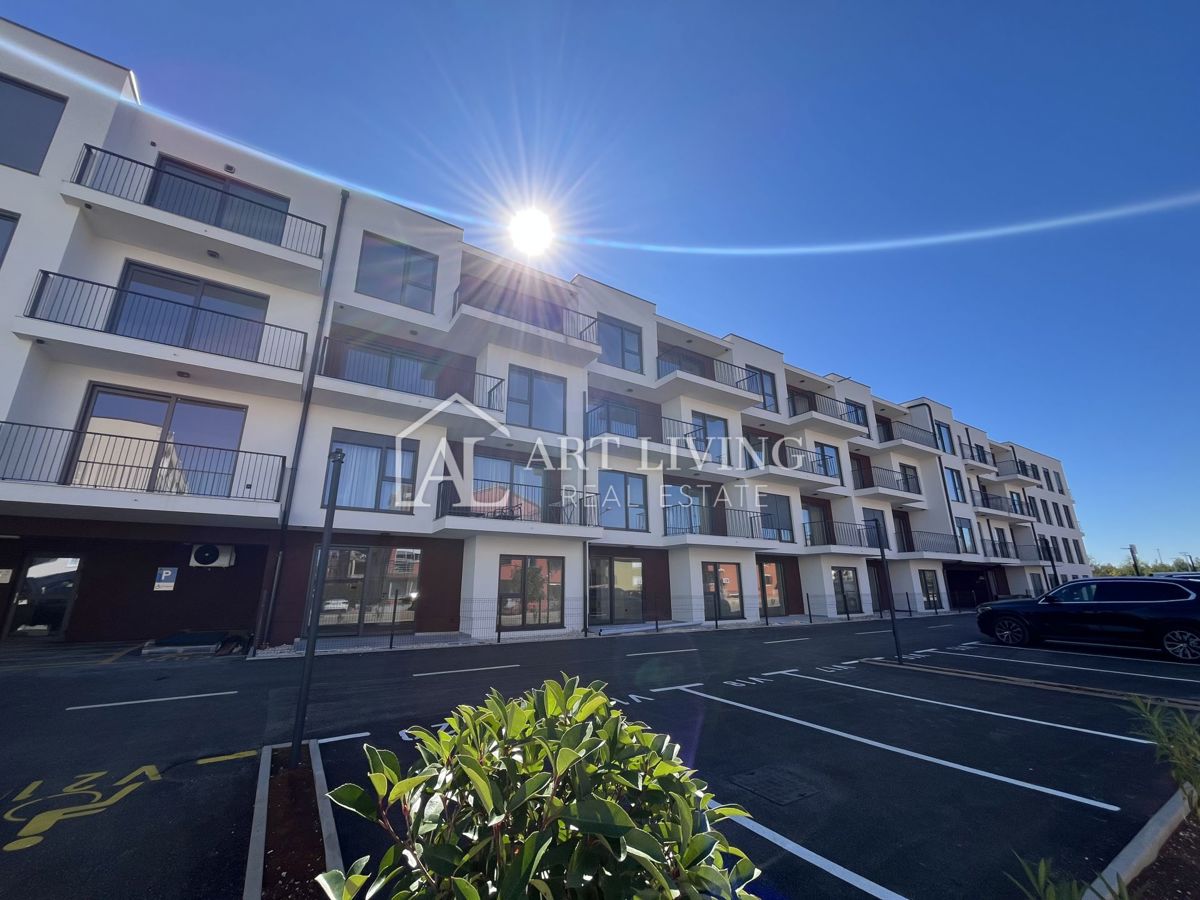 Istria, Umago - moderno appartamento con due camere da letto al 3° piano - OCCASIONE