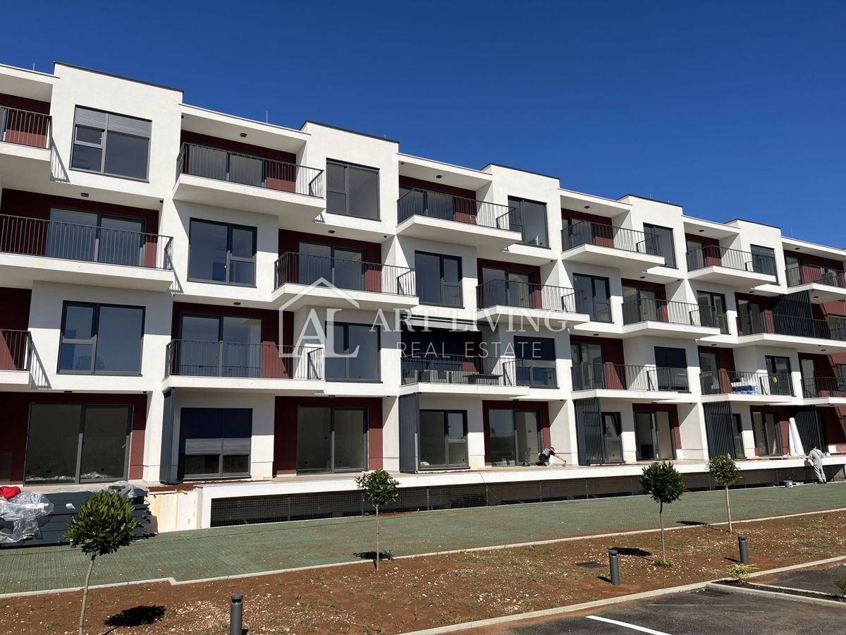 Istria, Umago - moderno appartamento con due camere da letto al 3° piano - OCCASIONE