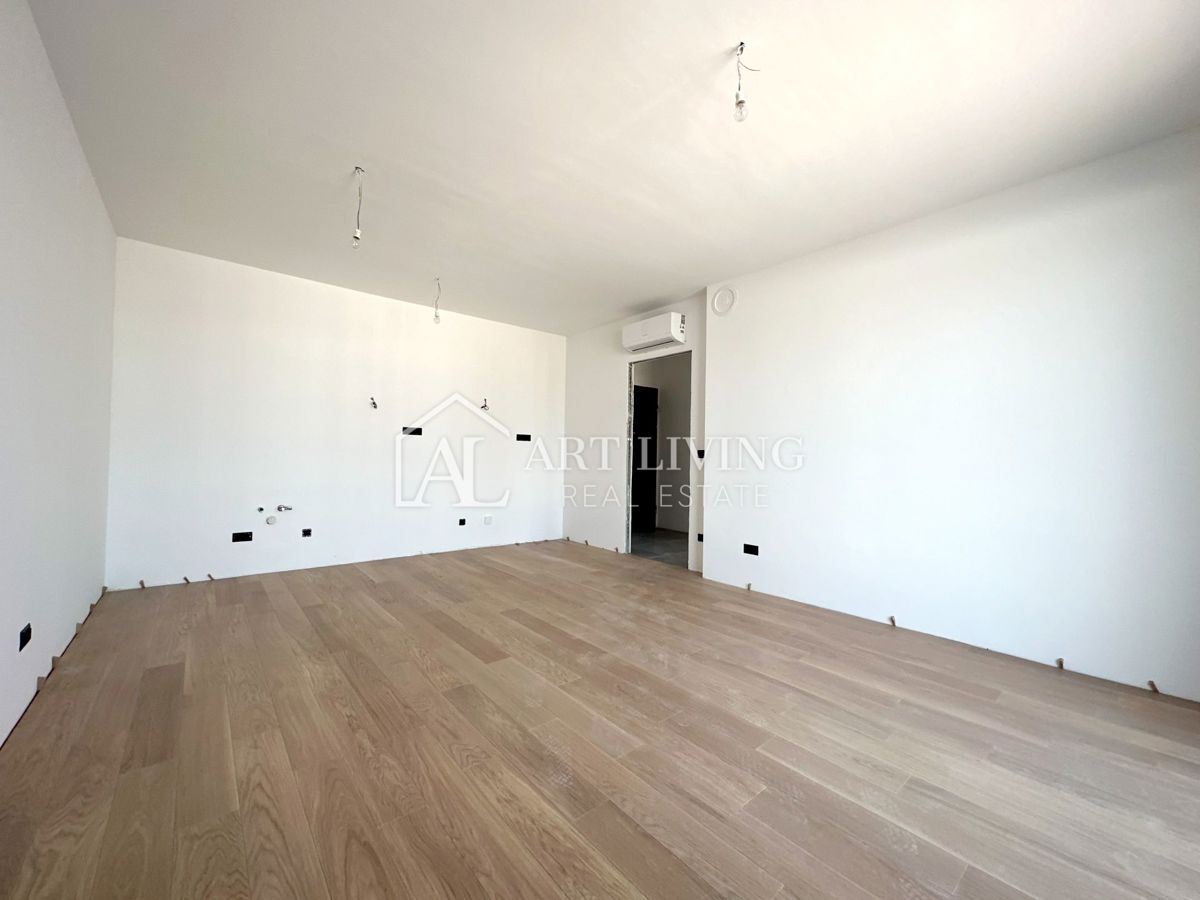 Istria, Umago - moderno appartamento con due camere da letto al 3° piano - OCCASIONE