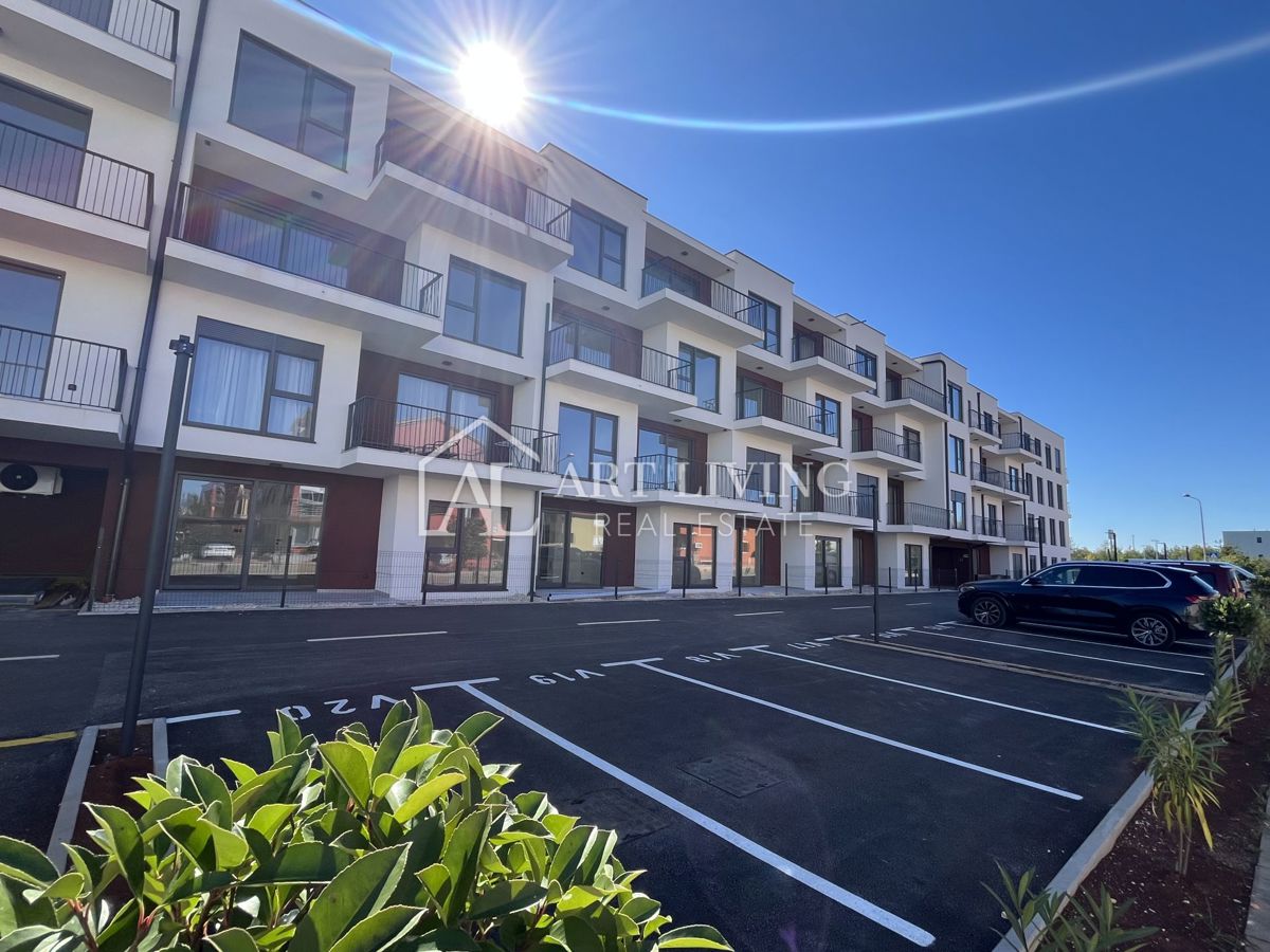 Istria, Umago - moderno appartamento con due camere da letto al 3° piano - OCCASIONE