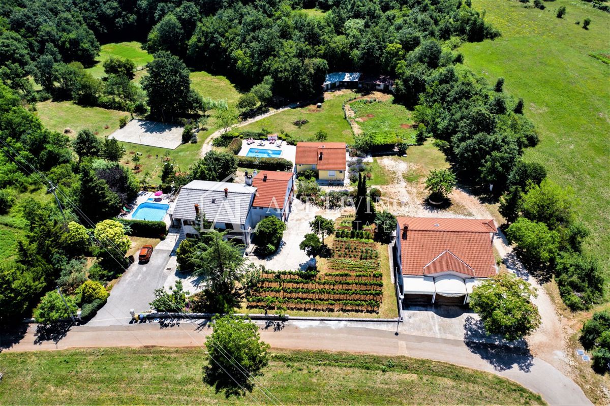 Casa Žminj, 630m2