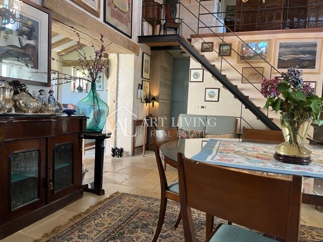 Buje - dintorni, villa istriana in pietra con una vista unica sul mare e sul paesaggio