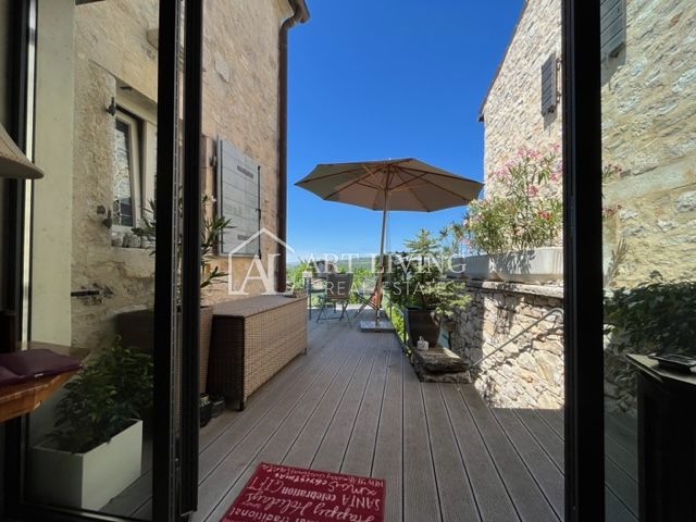 Buje - dintorni, villa istriana in pietra con una vista unica sul mare e sul paesaggio