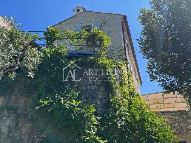 Buje - dintorni, villa istriana in pietra con una vista unica sul mare e sul paesaggio
