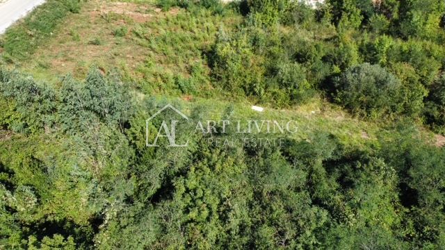 Umago dintorni, terreno edificabile a 3 km dalla città di Umago