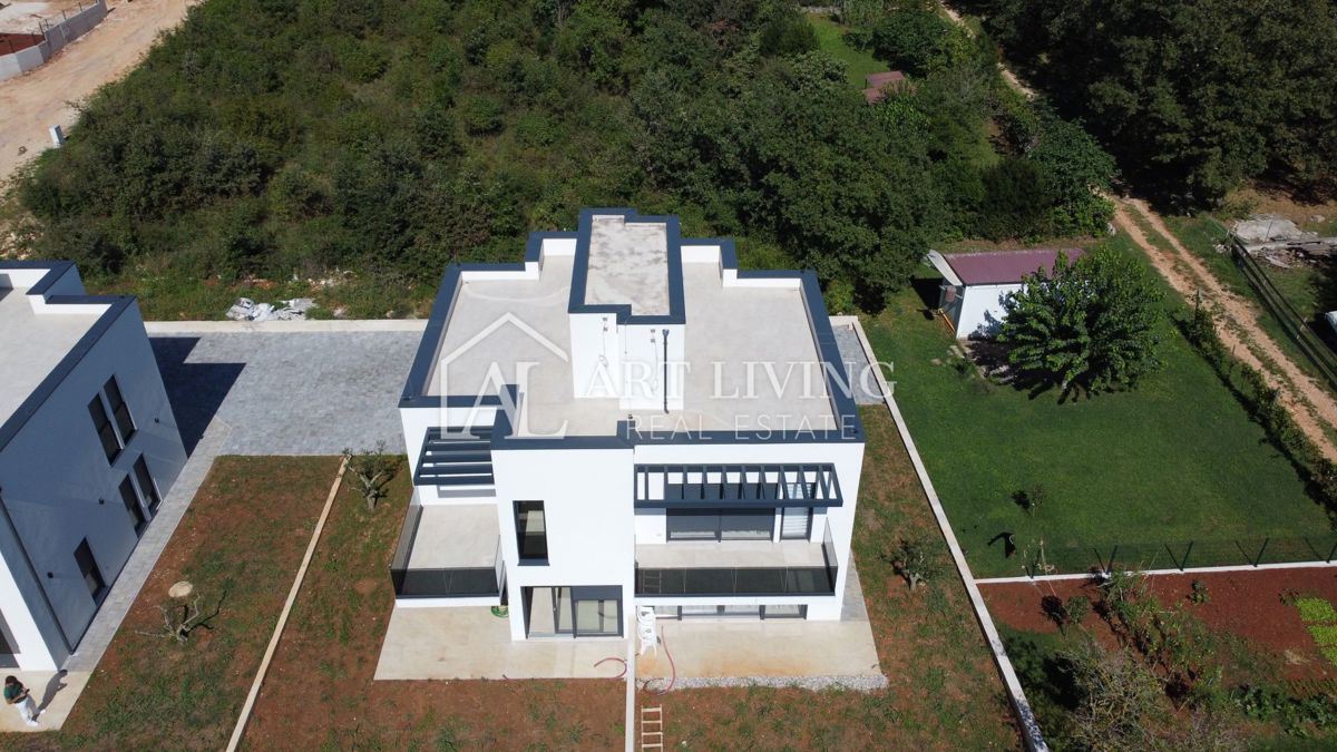 NOVIGRAD, dintorni - CASA DOPPIA MODERNA DI DESIGN IN POSIZIONE ECCEZIONALE - A SOLI 300 m DAL MARE