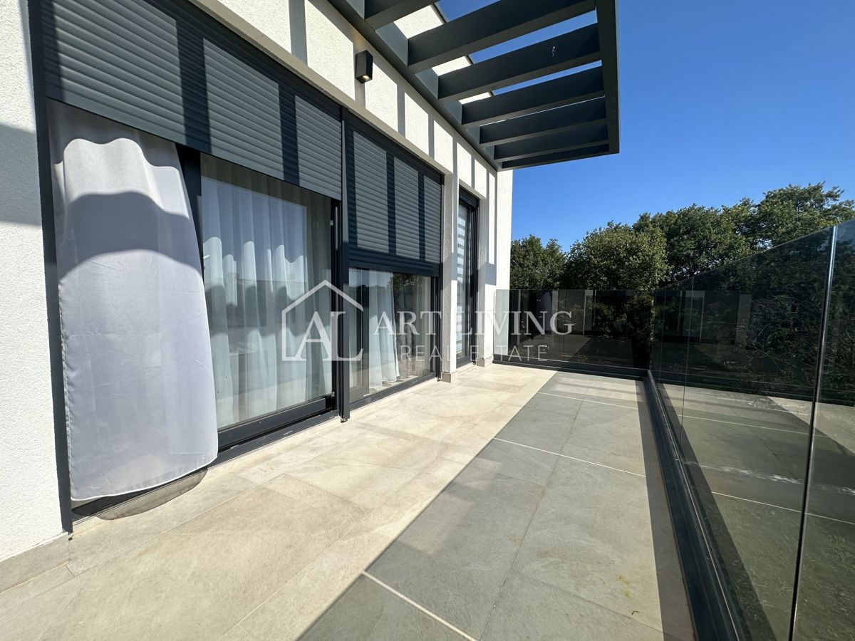 NOVIGRAD, dintorni - CASA DOPPIA MODERNA DI DESIGN IN POSIZIONE ECCEZIONALE - A SOLI 300 m DAL MARE